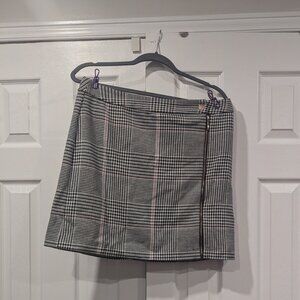 Houndstooth Plaid Skirt with functionnal zipper detail size UK 14